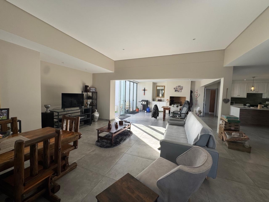 3 Bedroom Property for Sale in Blue Lagoon Western Cape